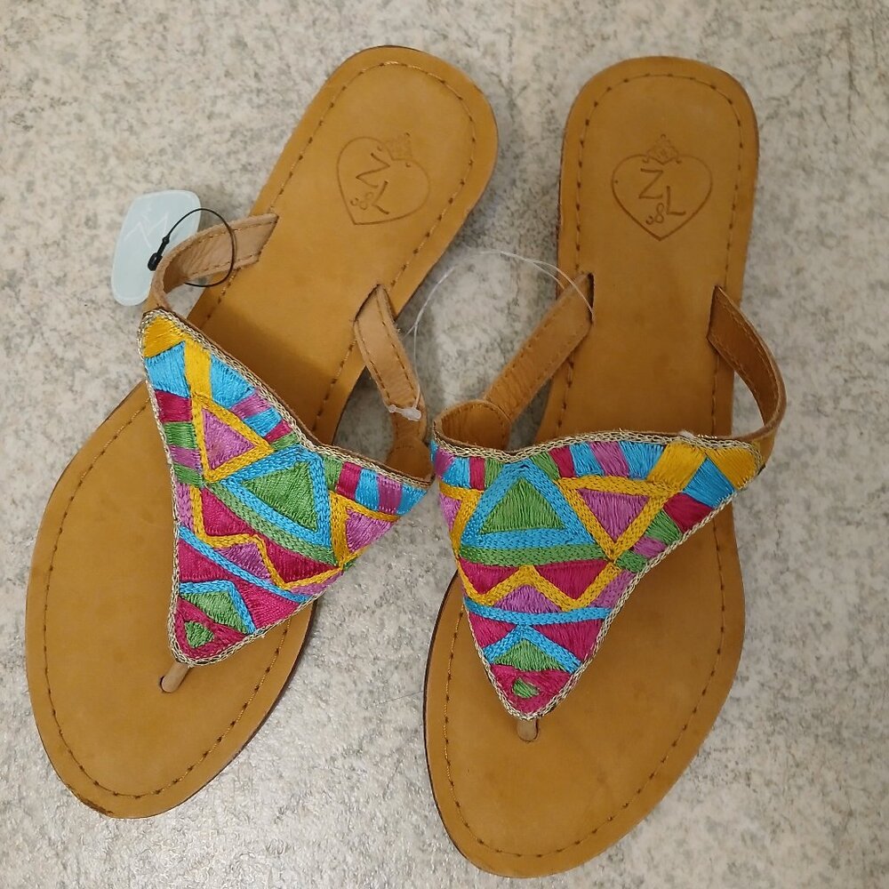 Z & L Boho Leather Embroidered Thong Sandals  Sz 37